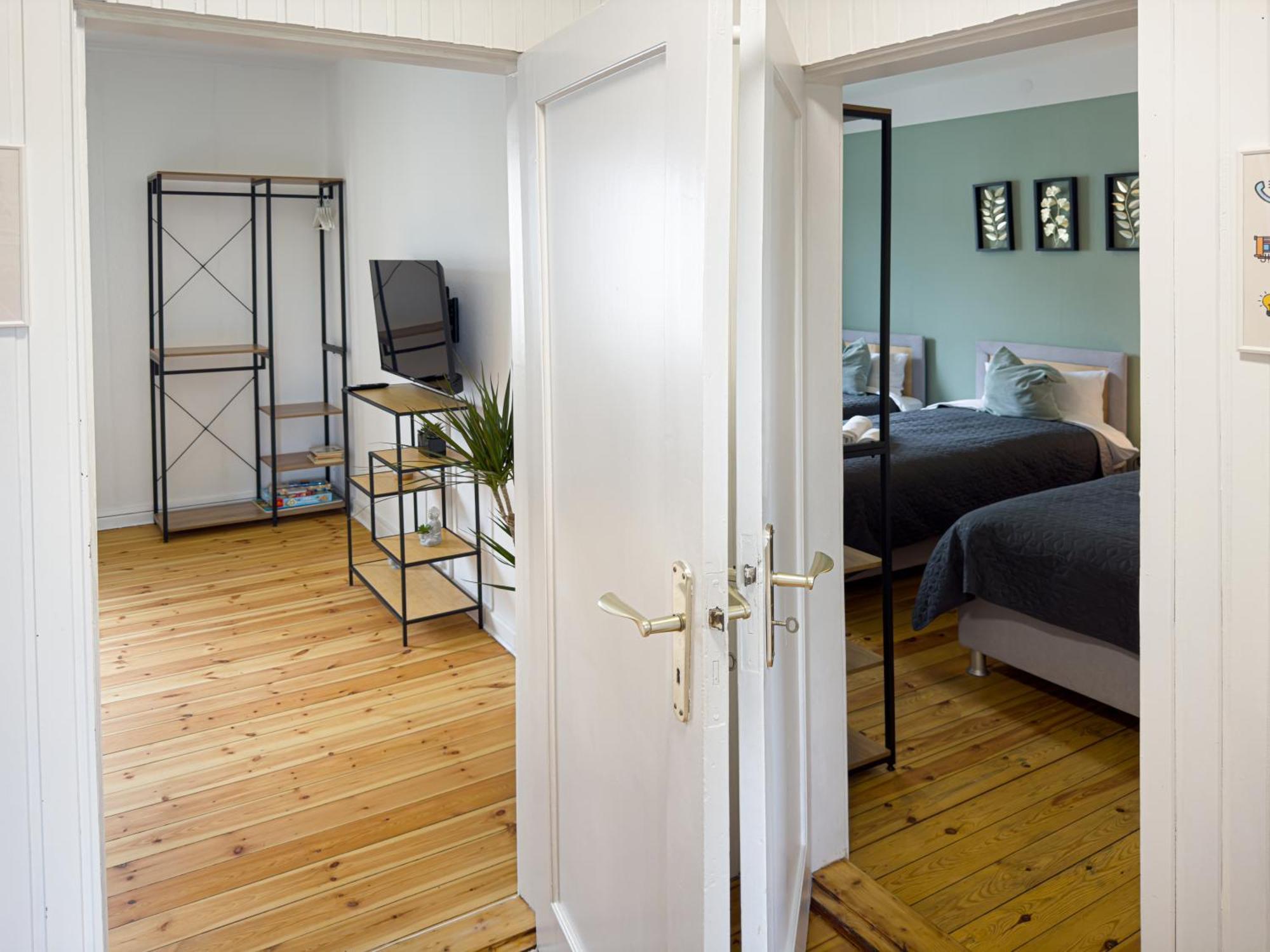 Immostay #8 - Haus Fuer 13 Personen Mit 7 Zimmer - Grosser Garten & Grill, Free Parking, Wlan BRE Exterior foto